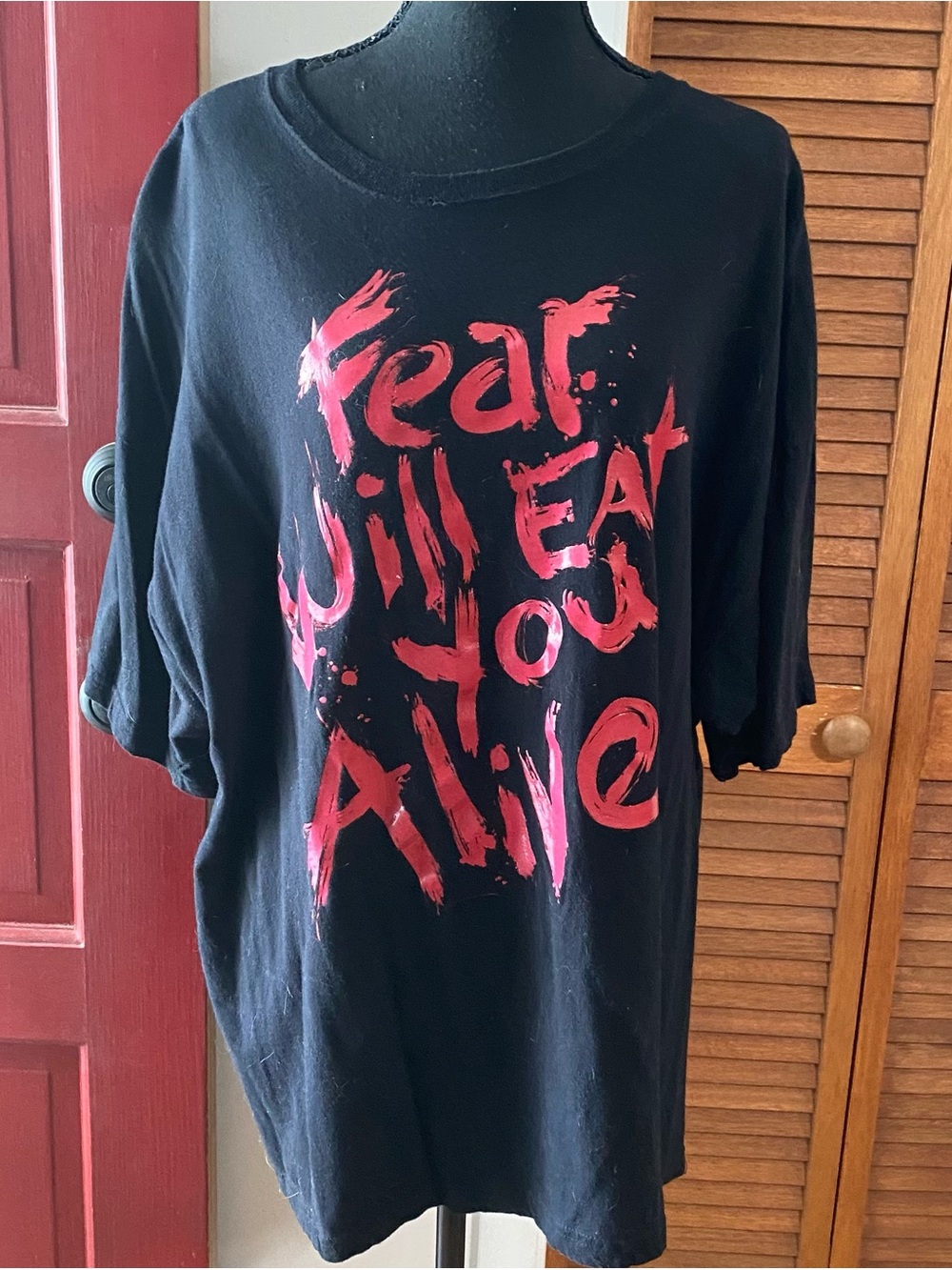 2014 Universal Halloween Horror Nights 24 Fear Eat You Alive Tee